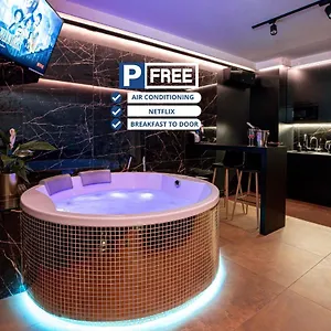 Jacuzzi Glass-house Station Apartmán Krakov