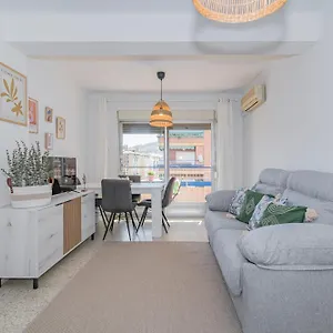 https://delfn-retreat-con-terraza-junto-a-parada-de-metro.es-andalucia.com