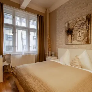 Design By Ruterra Apartmán Praha